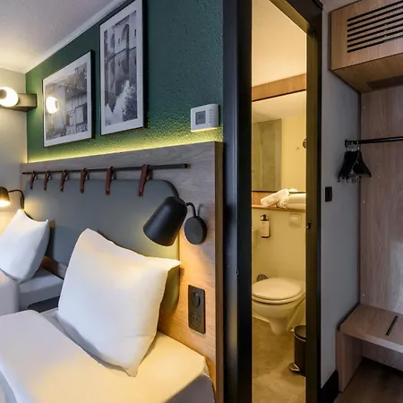 Hotel Campanile Nature -