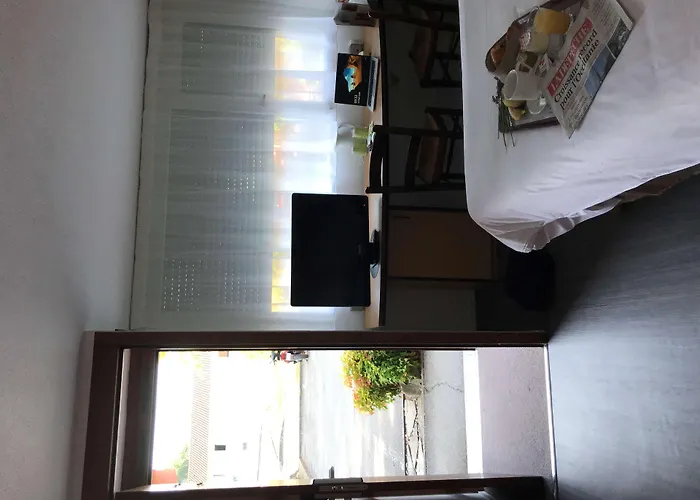 Отель Campanile Nature - Каор